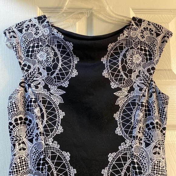 Alfani Petite short sleeve black and white dress - Picture 2 of 12